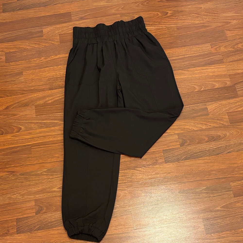 NWOT athletic style high waisted Black Jogger Pants from boutique size large